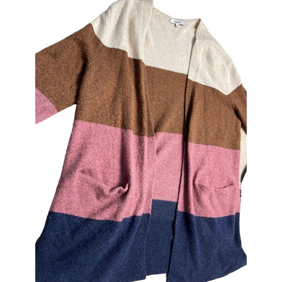 Madewell‎ Stripe Print Cozy Short Walker Cardigan Sweater Size Medium - Picture 3 of 10